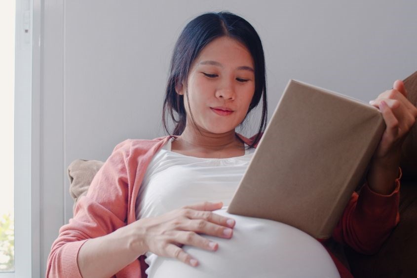 Làm IVF hoàn toàn có thể đẻ thường nhưng sức khỏe của người mẹ phải tốt
